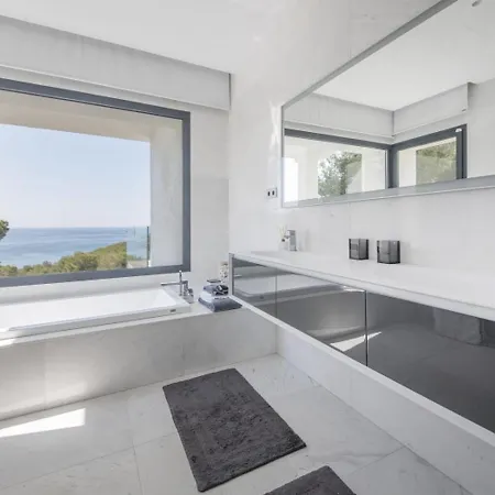 فيلة Luxurious Panoramic Spa Villa *