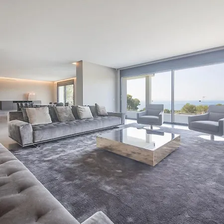 Luxurious Panoramic Spa Villa Tamarit